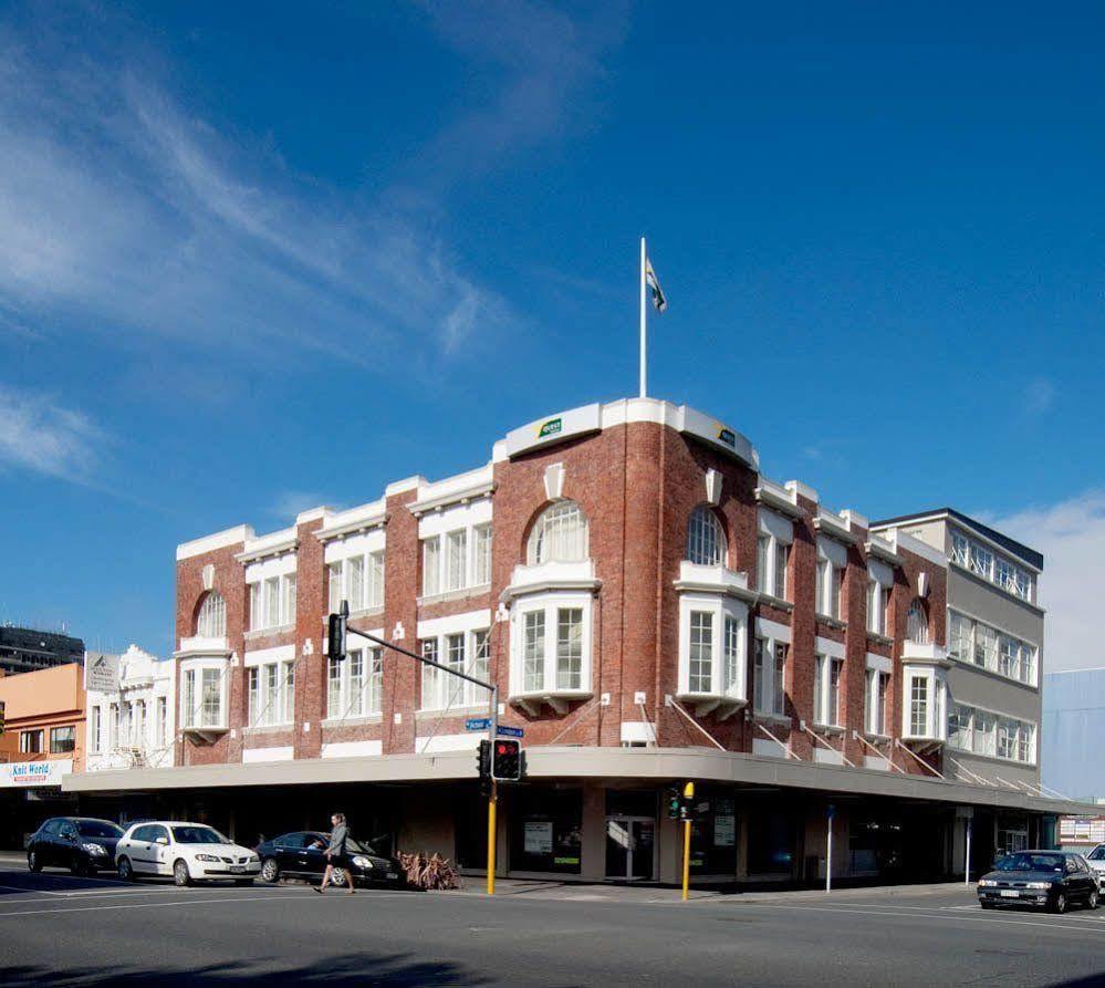Quest On London Aparthotel Hamilton Exterior photo