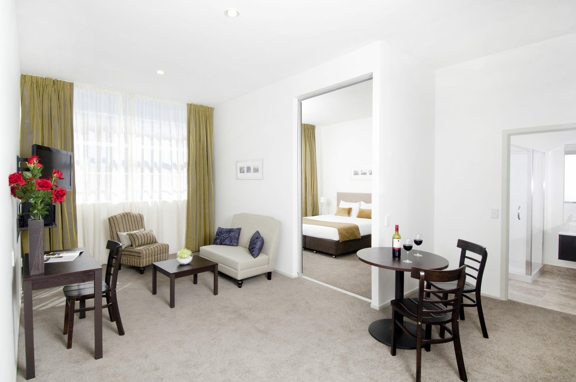 Quest On London Aparthotel Hamilton Exterior photo