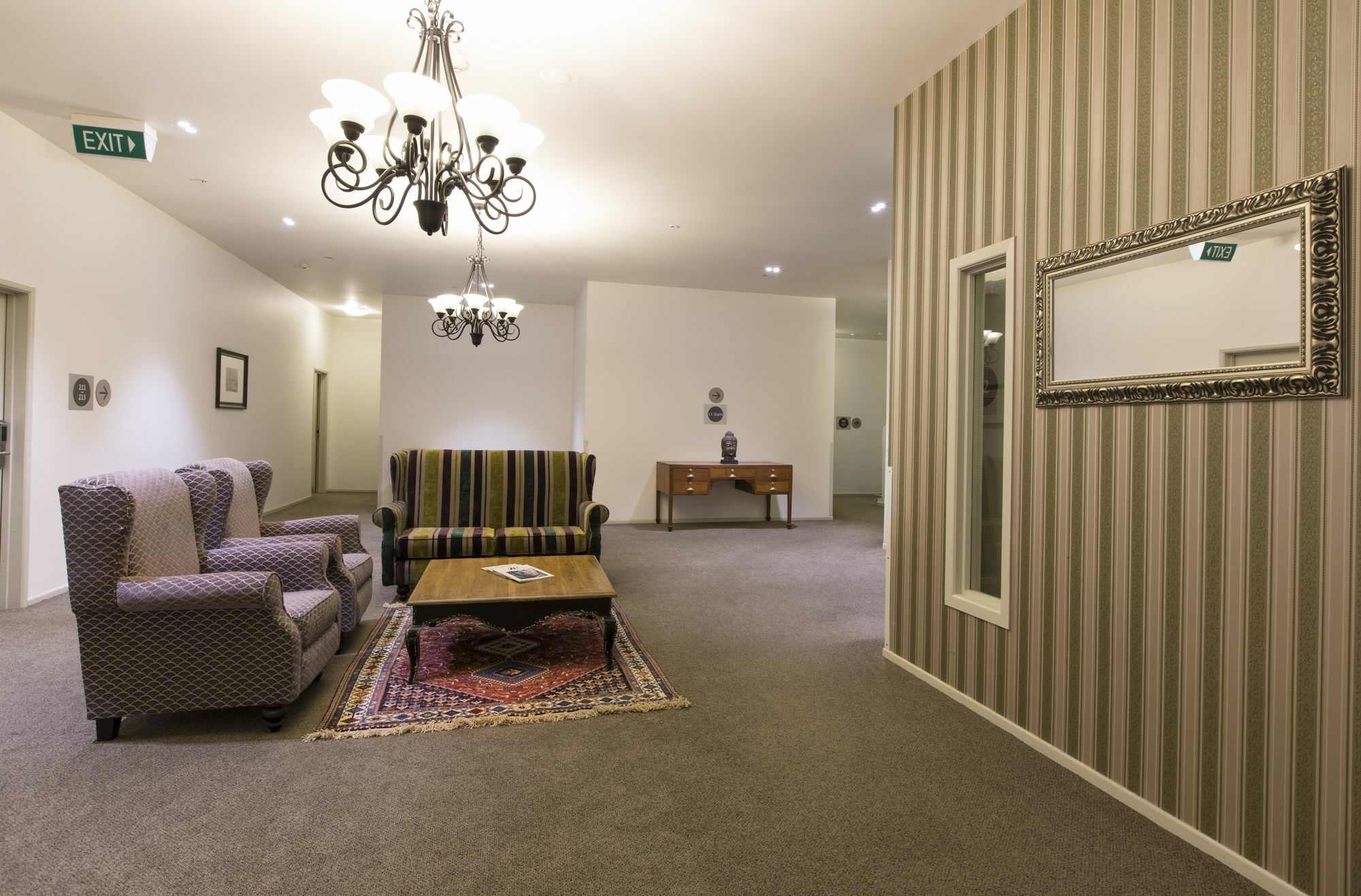 Quest On London Aparthotel Hamilton Exterior photo